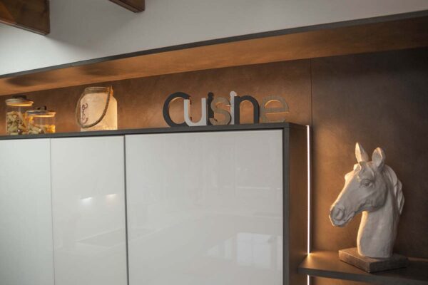 Cocina Lacada en Blanco Tiradores Minimalistas - Madefor (12)