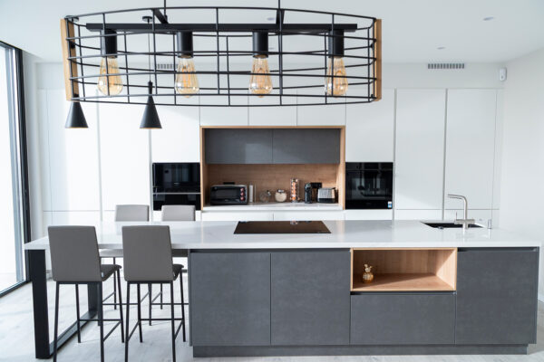 Cocina reformada por Madefor en el Barrio de Las Mesas